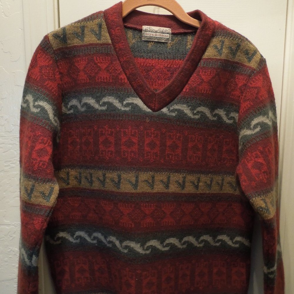 Royal Robbins V neck pullover sweater size M